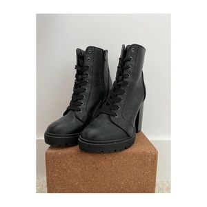 Steve Madden Black Combat Heels